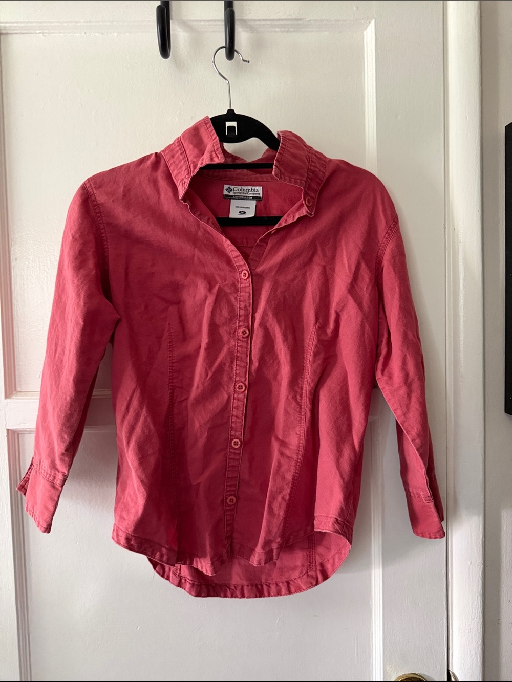 Columbia Women's Fitted Red Button-Up Outdoor Shirt 3/4 Sleeve